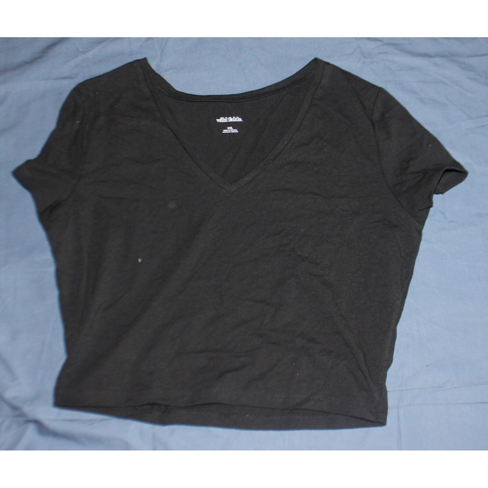 Women's Short Sleeve V-Neck Cropped T-Shirt Wild Fable Size XS black